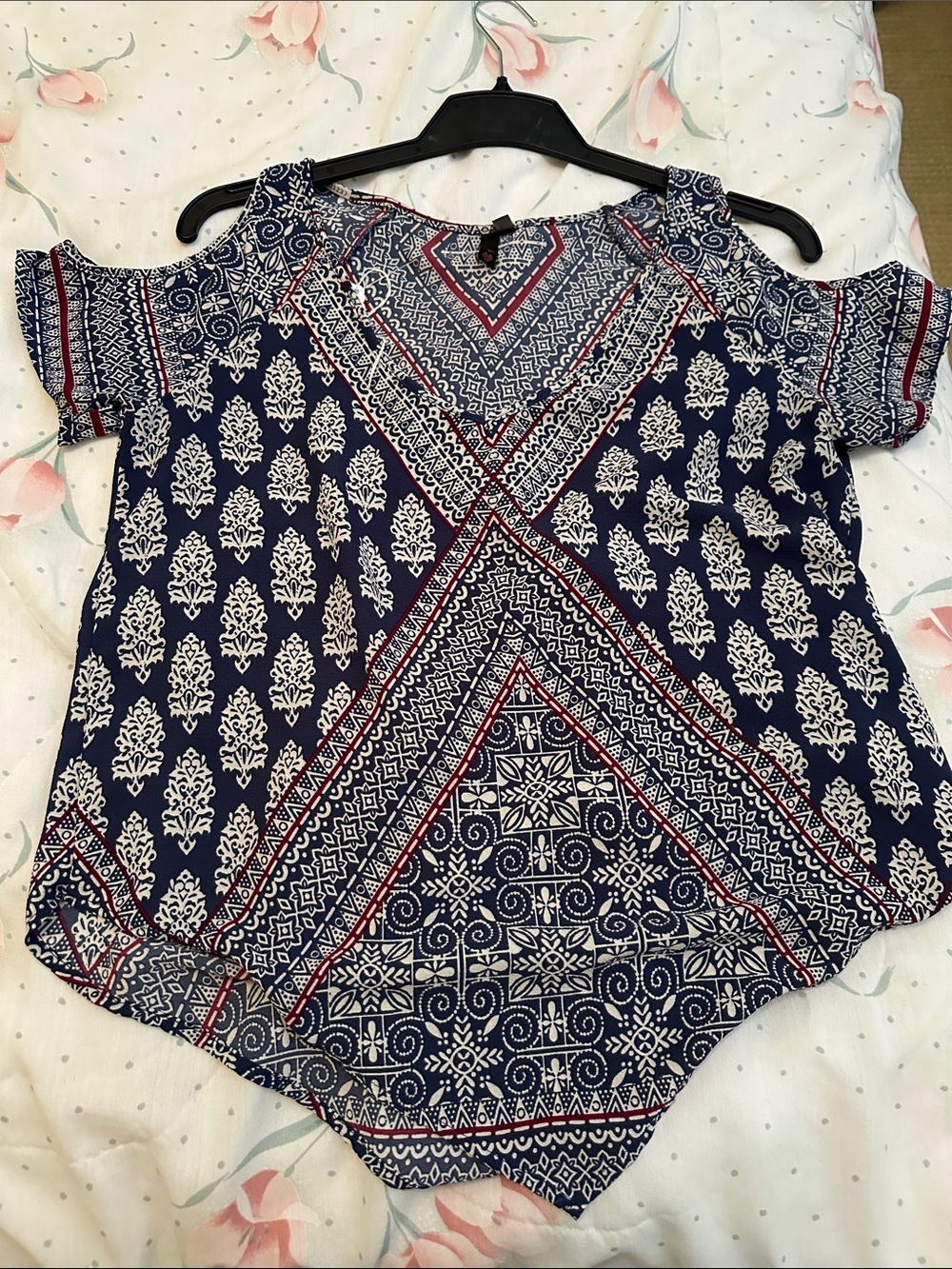 Cold-Shoulder Navy Printed Women's Top